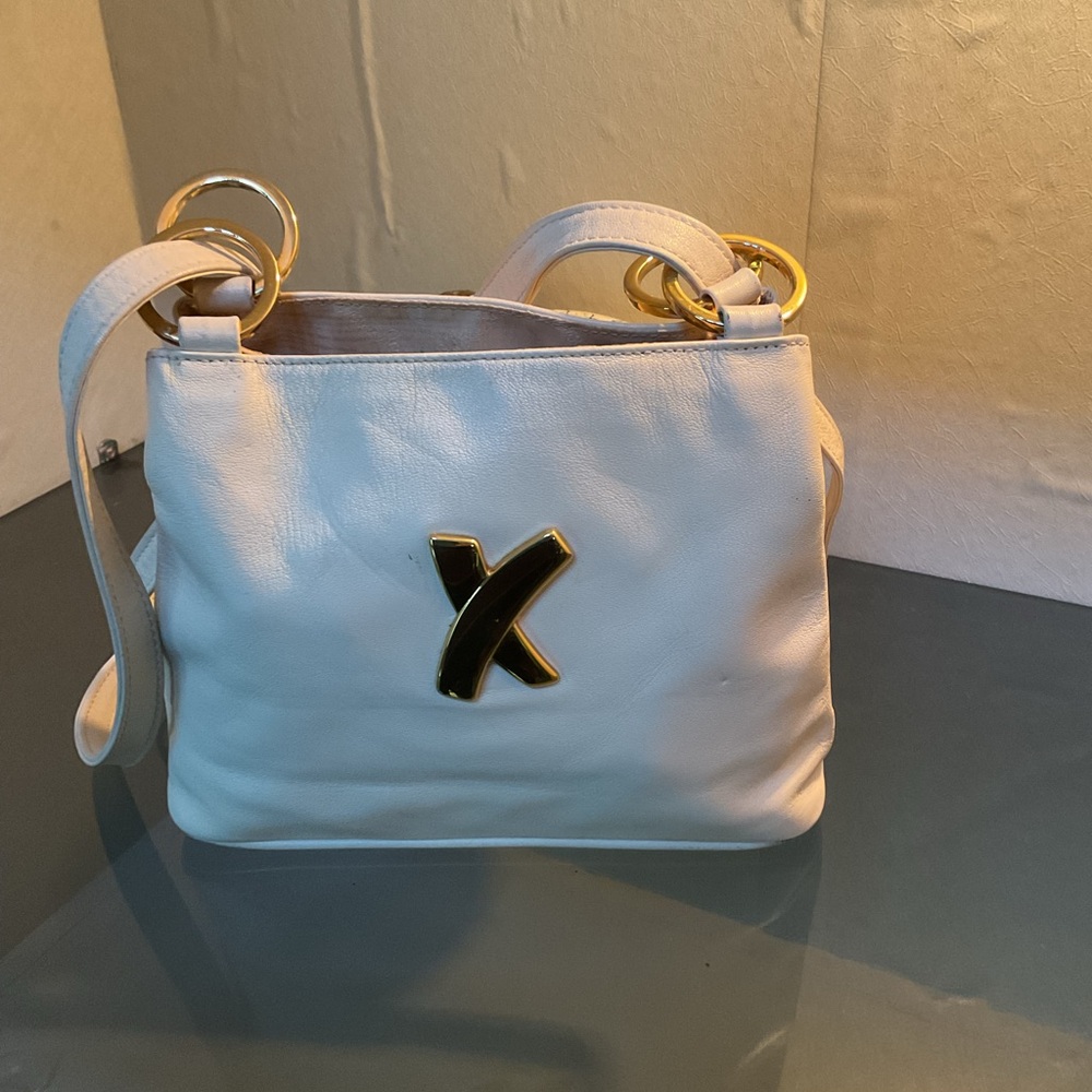 Vintage Paloma Picasso Cream Shoulder Bag with Textured Leather